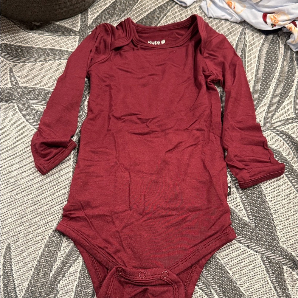 Kyte baby onesie